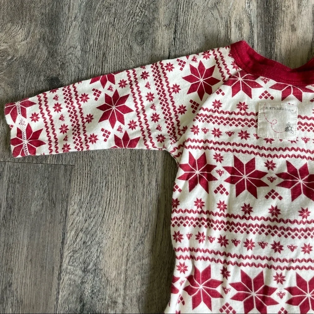Burt's Bees Baby Red and White Holiday Snowflake Footie